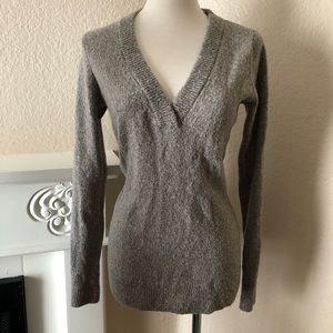 NWOT Abercrombie & Fitch V-neck sweater